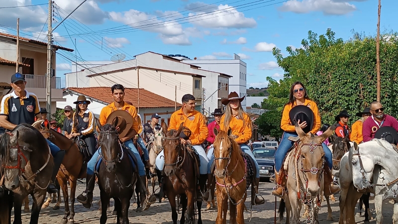 Cavalgada haras Luar do sertão foi o destaque deste domingo em Tremedal